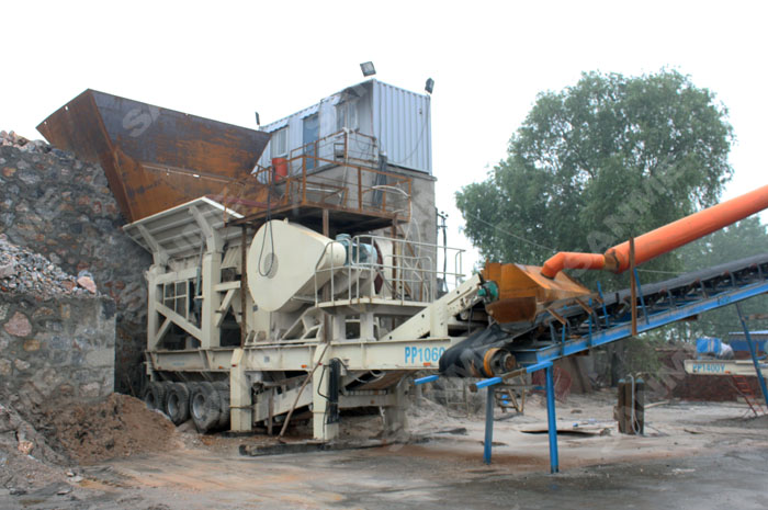 江蘇時(shí)產(chǎn)200噸移動(dòng)式玄武巖破碎生產(chǎn)線(xiàn)