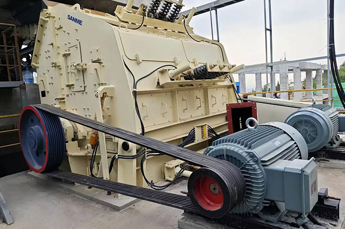 山美反擊式破碎機助力湖南省邵陽縣蓮花山建筑石料用灰巖礦項目順利投產