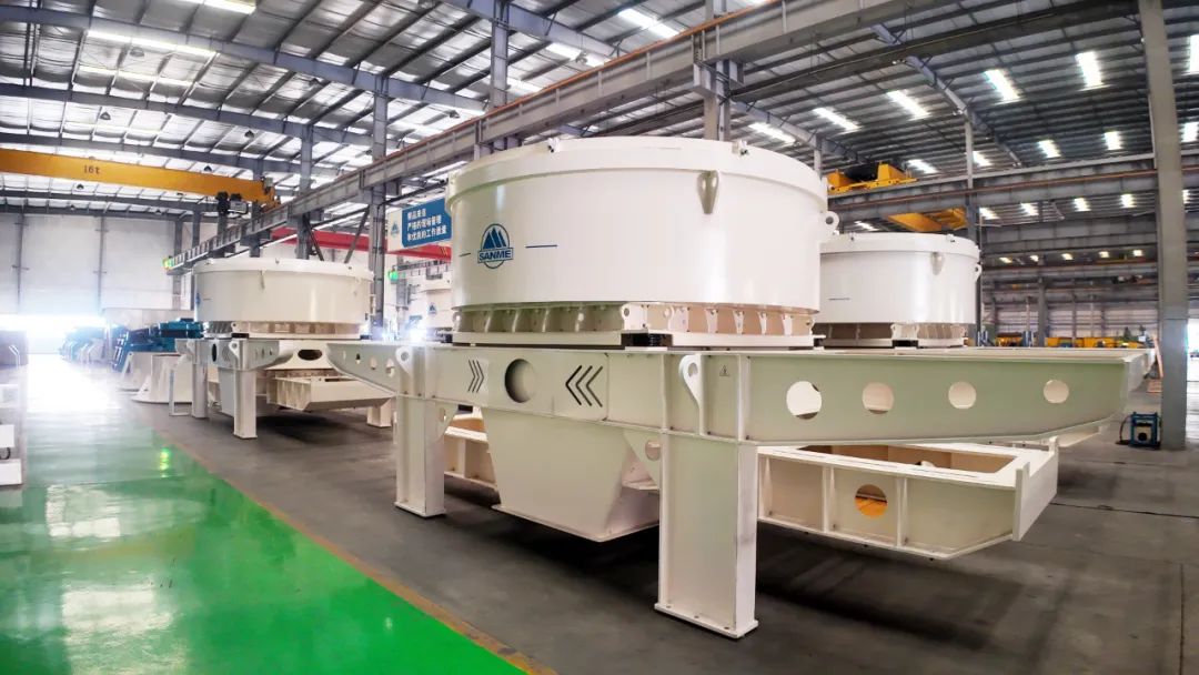 VC7系列立式?jīng)_擊破碎機——多領域適用，展現(xiàn)強大實力